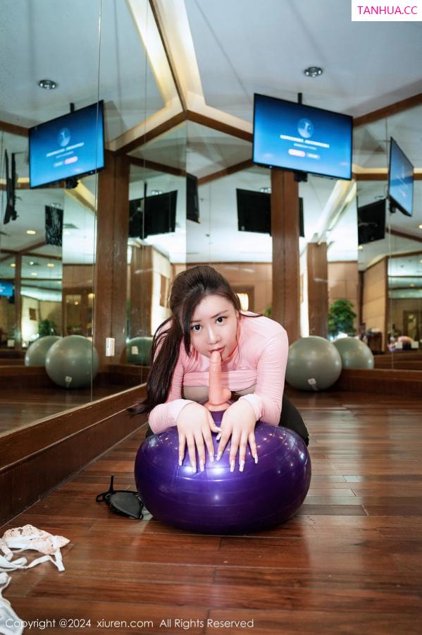 王格 王婉悠 [XiuRen]高清写真图 2024.01.11 No.7943 王婉悠Queen 丰腴美臀第85张图片